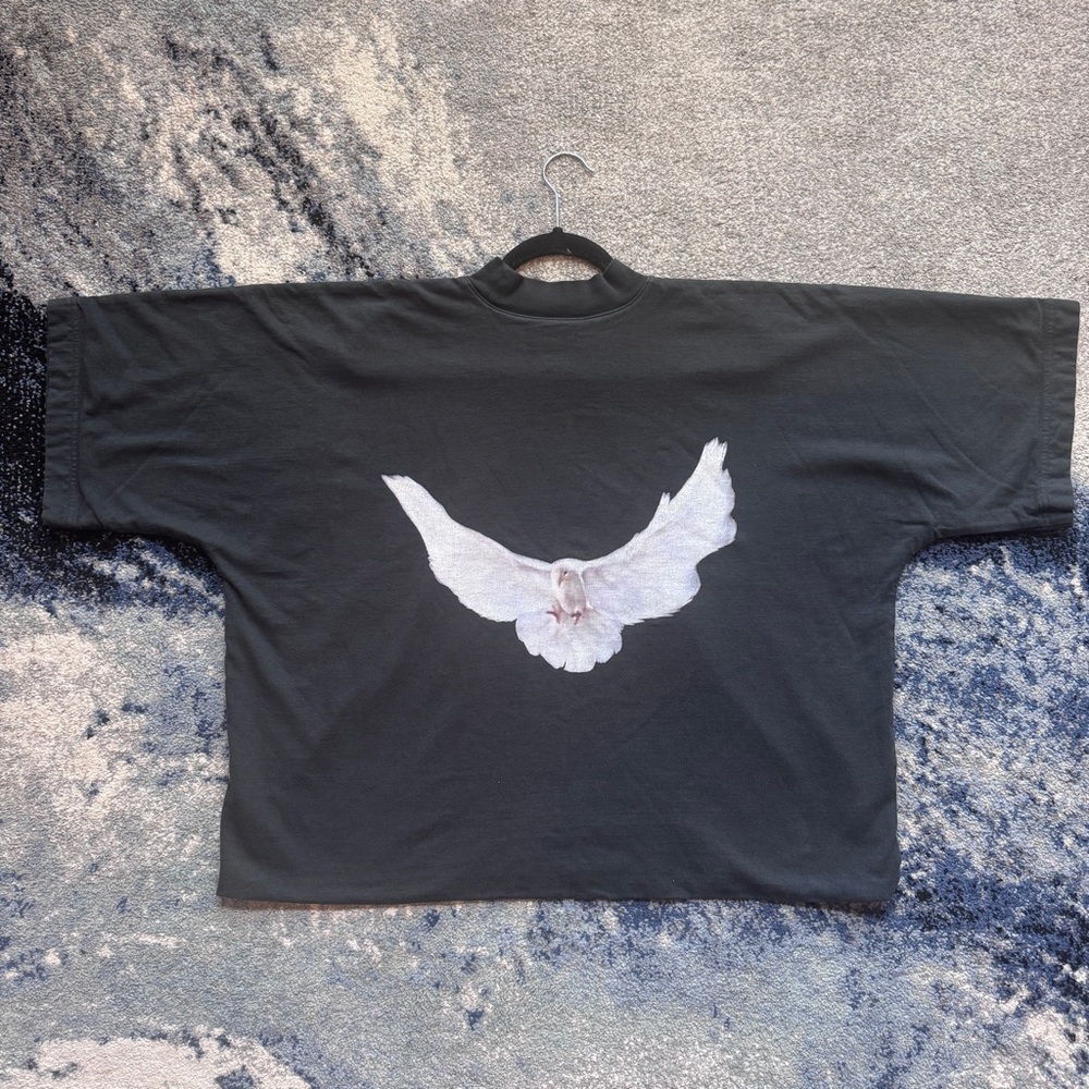 Yeezy/GAP/Balenciaga Dove Cropped T shirt size XS
